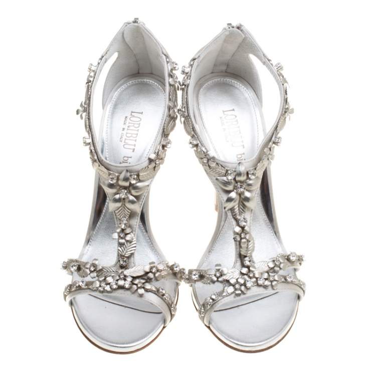 مملوكة مسبقًا Loriblu Bijoux Grey Satin Floral Embellished Crystal Studded Sandals Size 38.5