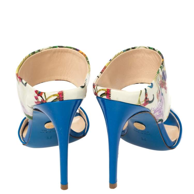 Pre Owned Loriblu Blue/White Floral Printed Patent Leather Slide Sandals Size 36
