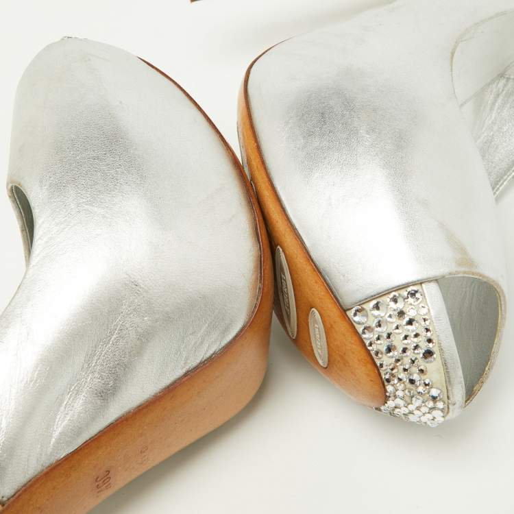 Pre Owned Loriblu Metallic Silver Leather Crystal Embellished Slingback Platform Pumps Size 39.5