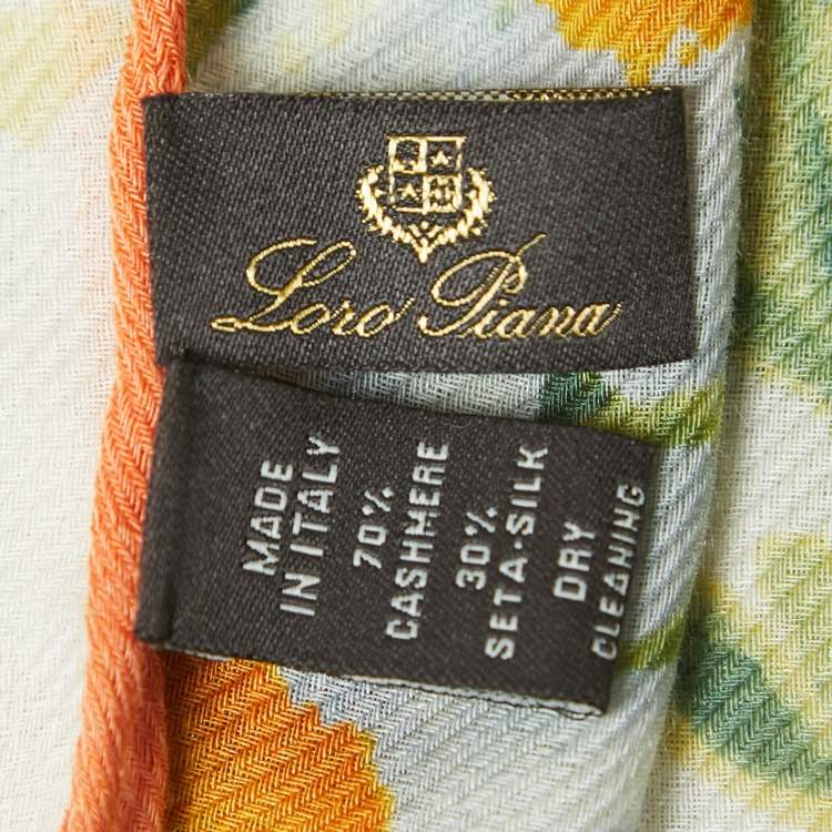 مملوكة مسبقًا Loro Piana Multicolor Floral Printed Cashmere & Silk Square Scarf