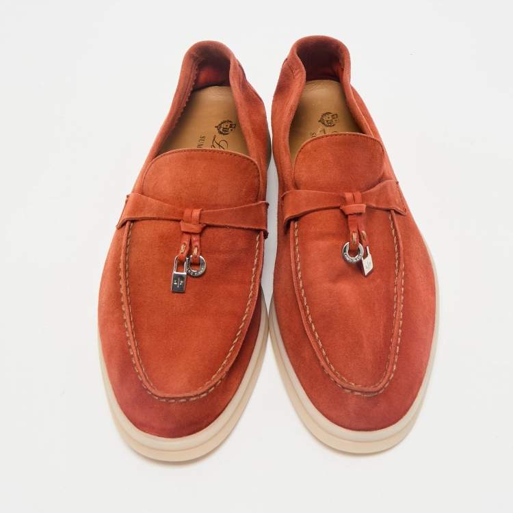 مملوكة مسبقًا Loro Piana Orange Suede Summer Charms Walk Loafers Size 37.5
