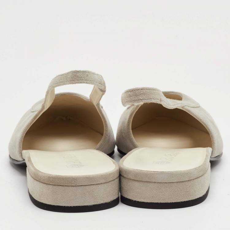 مملوكة مسبقًا Loro Piana Rebecca Size 36.5 Grey Suede Slingback Flats