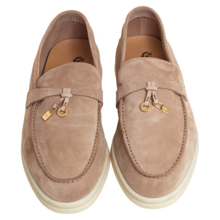 مملوكة مسبقًا Loro Piana Beige Suede Summer Charms Walk Loafers Size 36.5