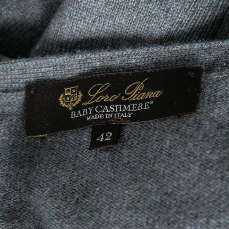 مملوكة مسبقًا Loro Piana Grey Cashmere Knit V-Neck Sweater Dress M
