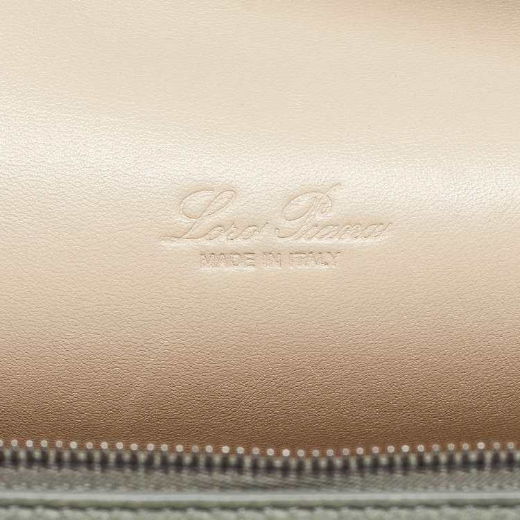 Pre Owned Loro Piana Light Green Ostrich Leather Extra Pocket L27 Pouch Bag