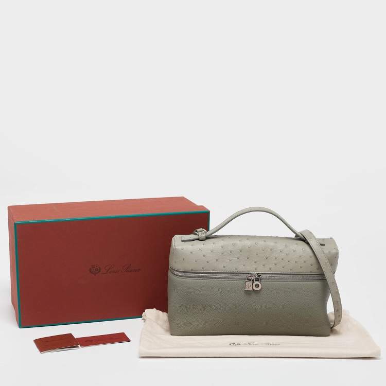 Pre Owned Loro Piana Light Green Ostrich Leather Extra Pocket L27 Pouch Bag