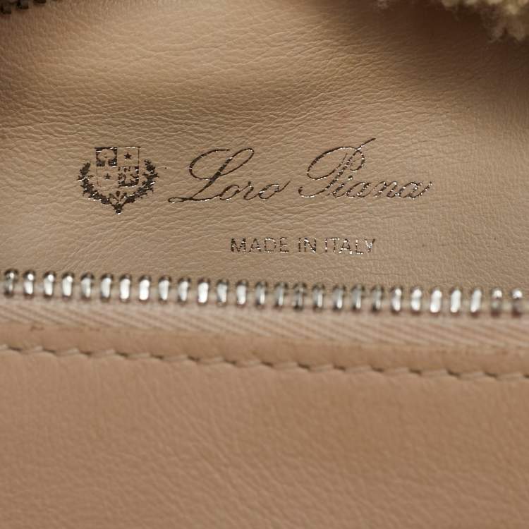 Pre Owned Loro Piana Ivory Leather and Shearling Fur Extra Pocket L19 Pouch