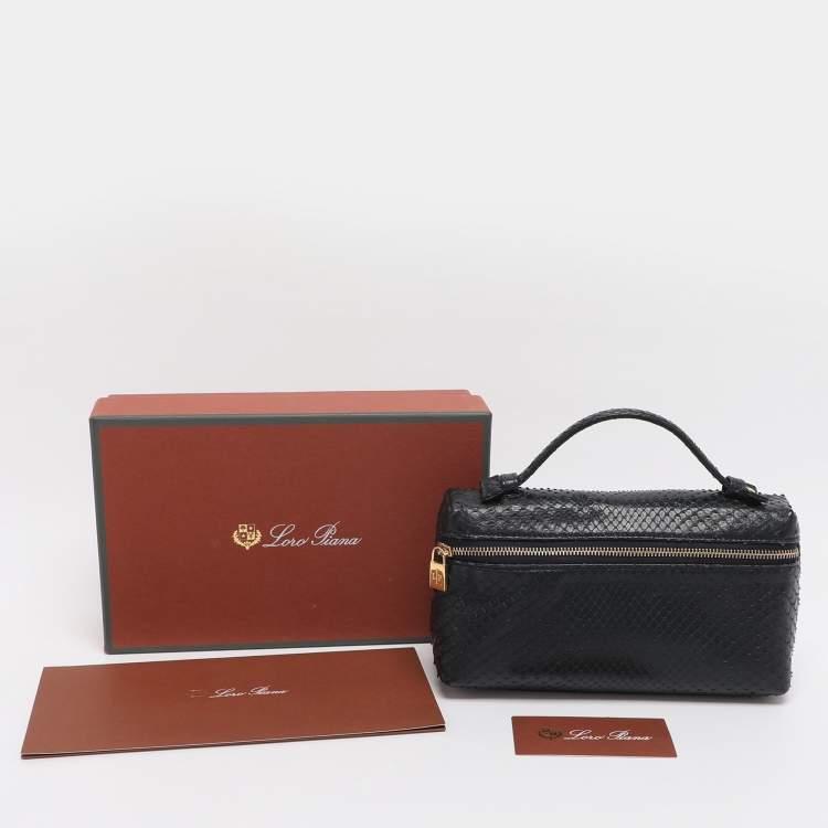 مملوكة مسبقًا Loro Piana Dark Navy Blue Python Zip L19 Pouch