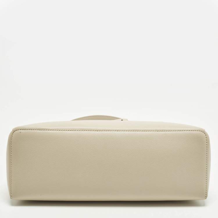 Pre Owned Loro Piana Extra Pocket L27 Beige Leather Pouch Bag