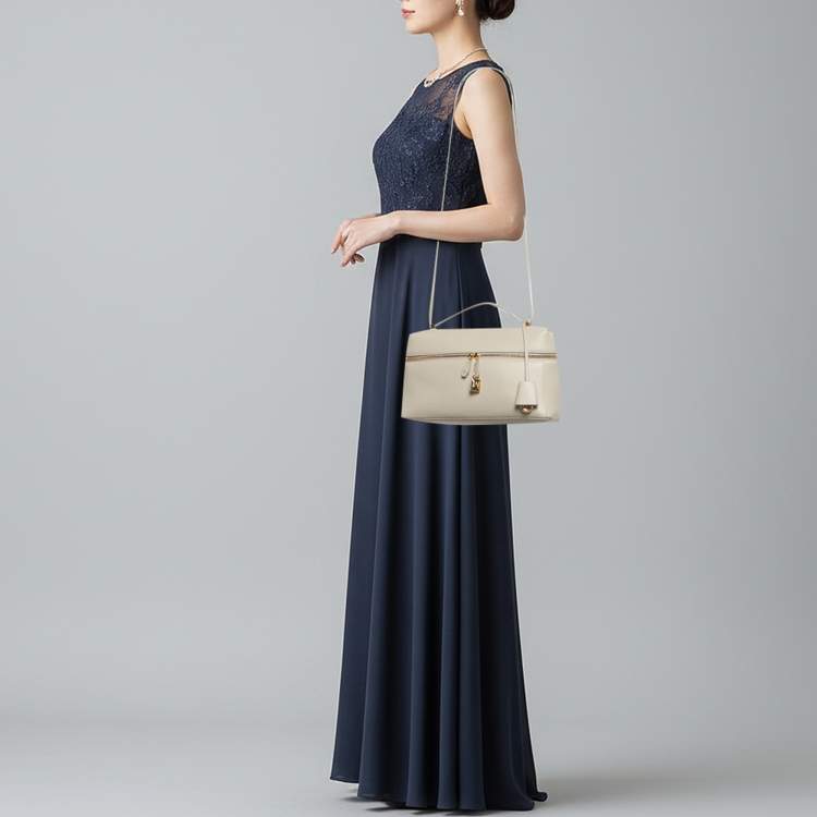 Pre Owned Loro Piana Extra Pocket L27 Beige Leather Pouch Bag