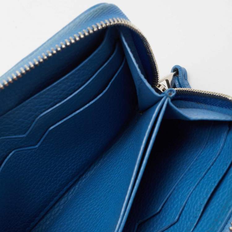 Pre Owned Loro Piana Blue Leather Zip Around Wallet