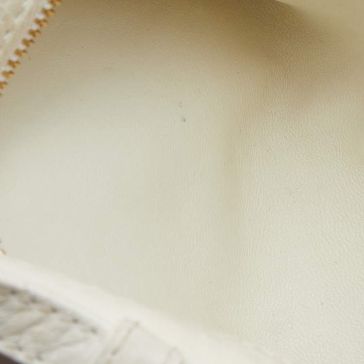 Pre Owned Loro Piana Off White Leather Zip L14 Pouch