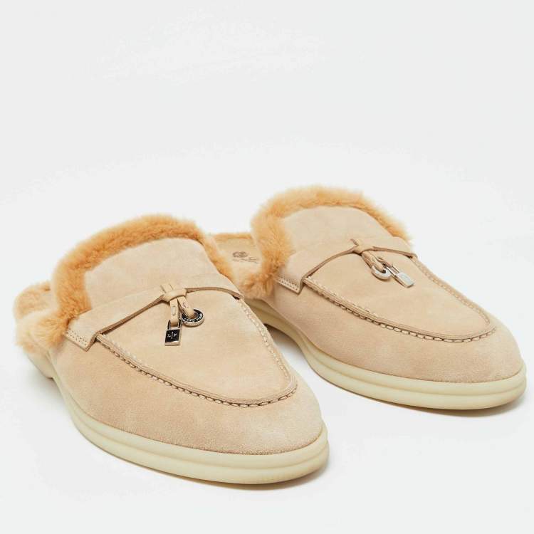 Pre Owned Loro Piana Beige Suede Fur Babouche Charms Walk Mules Size 38.5
