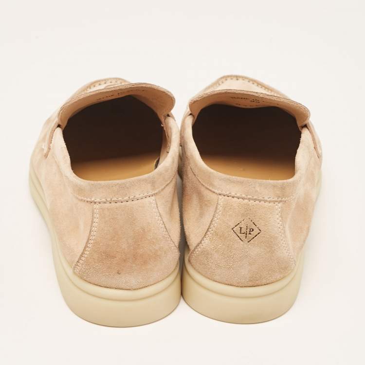 مملوكة مسبقًا Loro Piana Beige Suede Summer Charms Walk Loafers Size 35