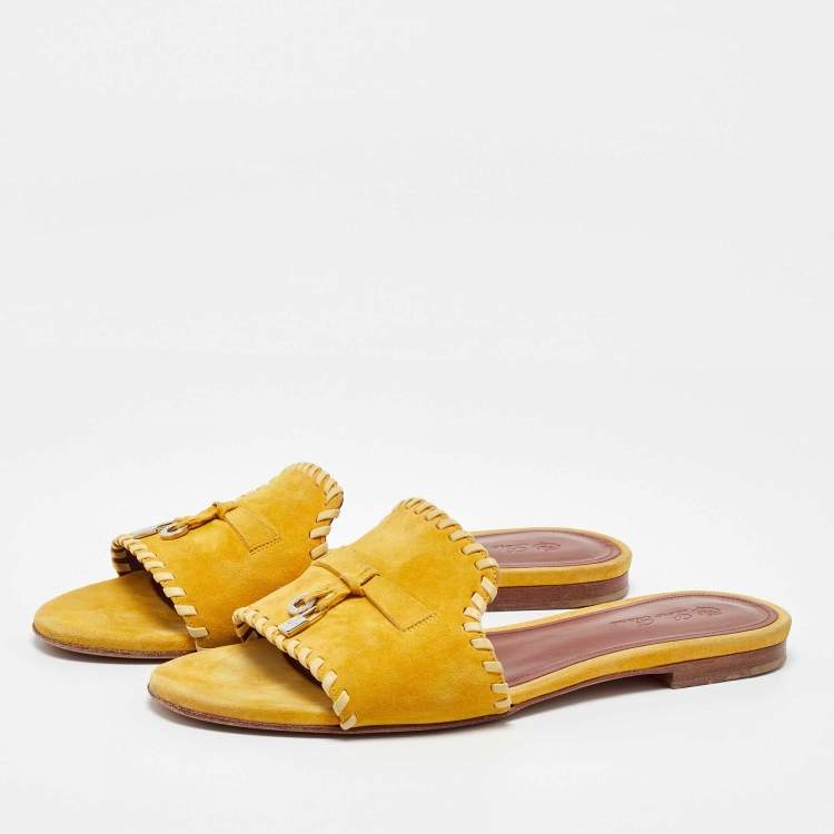 مملوكة مسبقًا Loro Piana Yellow Suede Summer Charms Flat Slide Sandals Size 38.5