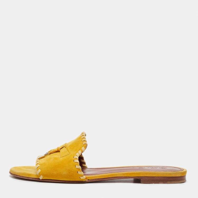 مملوكة مسبقًا Loro Piana Yellow Suede Summer Charms Flat Slide Sandals Size 38.5