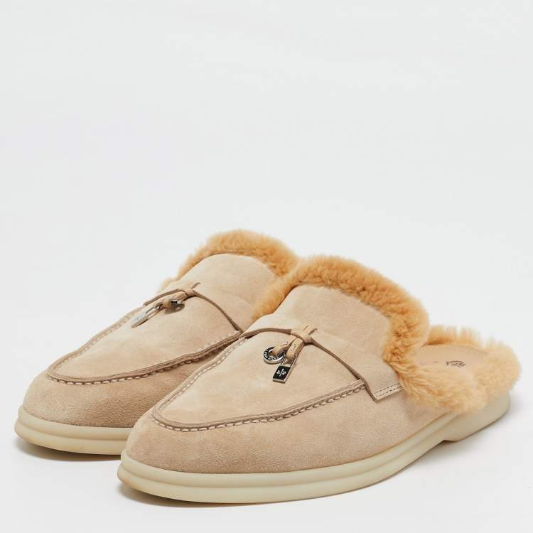 Pre Owned Loro Piana Beige Suede Fur Babouche Charms Walk Mules Size 38.5