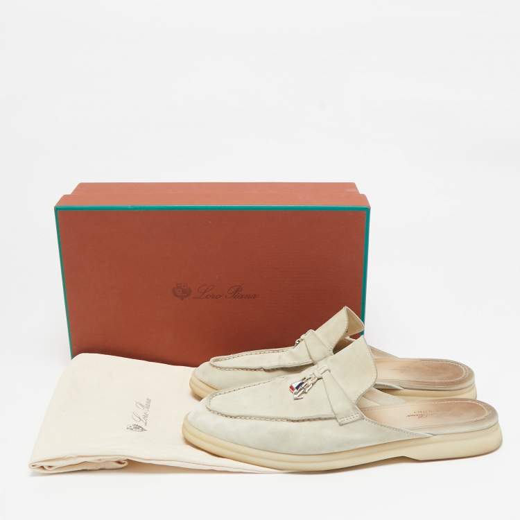 مملوكة مسبقًا Loro Piana Grey Suede Babouche Charms Walk Mules Size 40