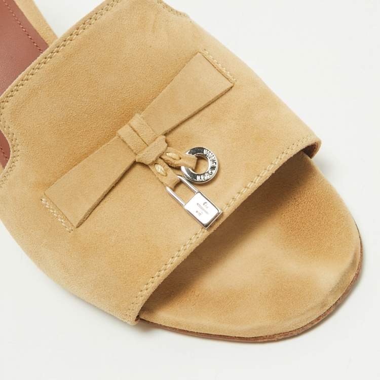 Pre Owned Loro Piana Beige Suede Summer Charms Slide Sandals Size 39.5