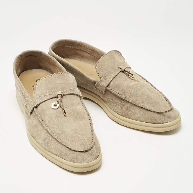 مملوكة مسبقًا Loro Piana Beige Suede Summer Charms Walk Loafers Size 39