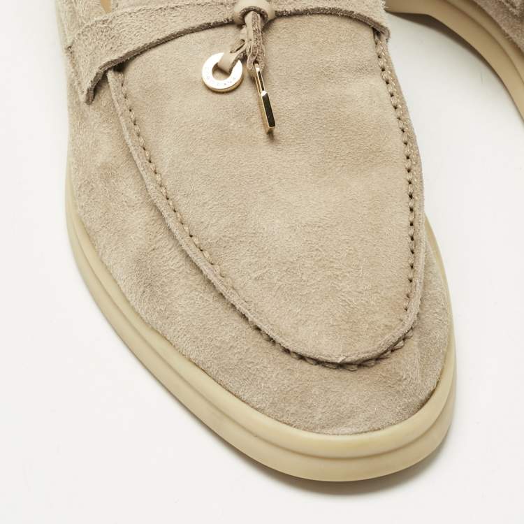 مملوكة مسبقًا Loro Piana Beige Suede Summer Charms Walk Loafers Size 39