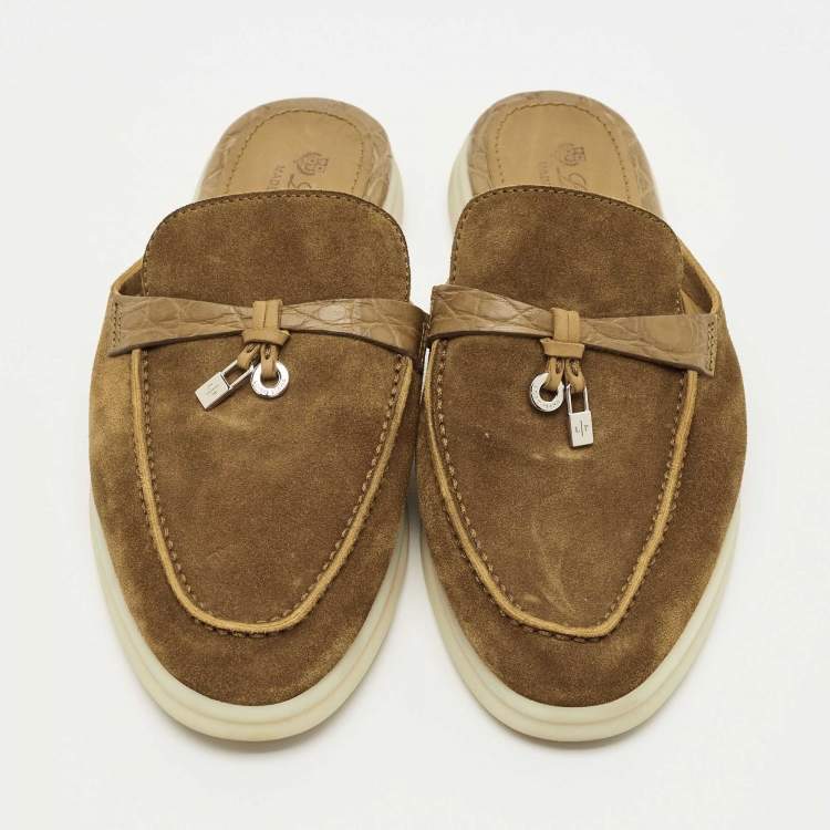 مملوكة مسبقًا Loro Piana Green Crocodile Leather and Suede Babouche Charms Walk Mules Size 37