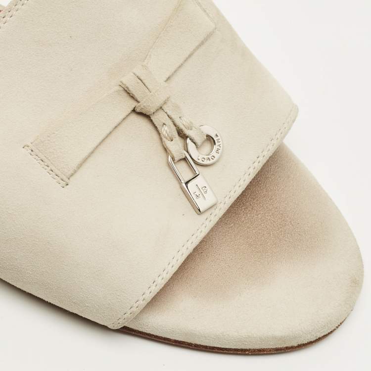 Pre Owned Loro Piana Summer Charms Size 40 Grey Suede Flat Sandals