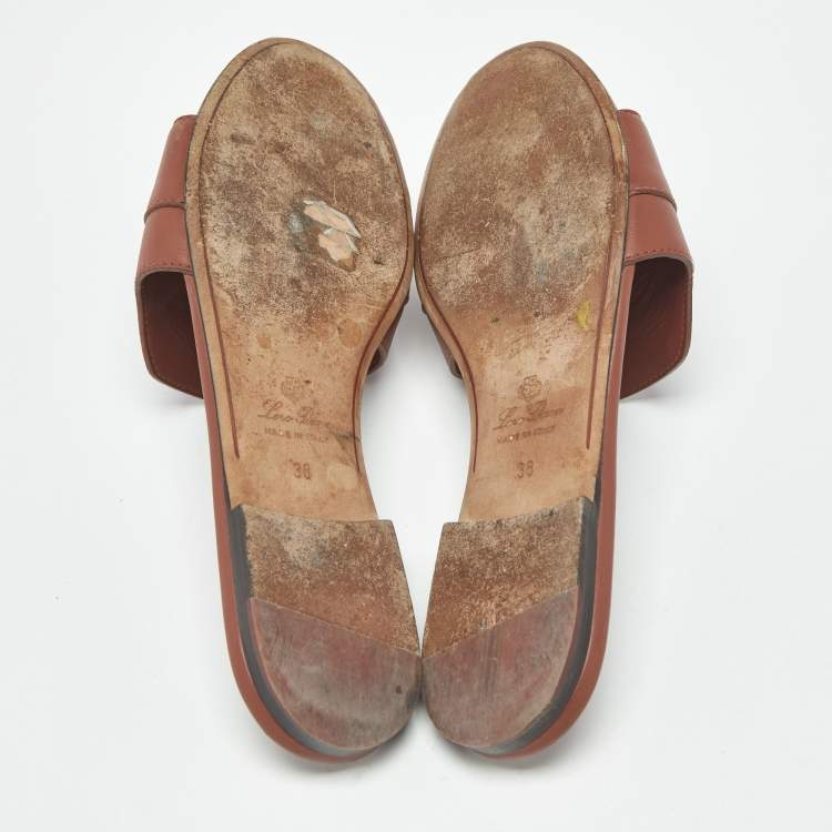 مملوكة مسبقًا Loro Piana Summer Charms Size 38 Brown Leather Flat Slides 