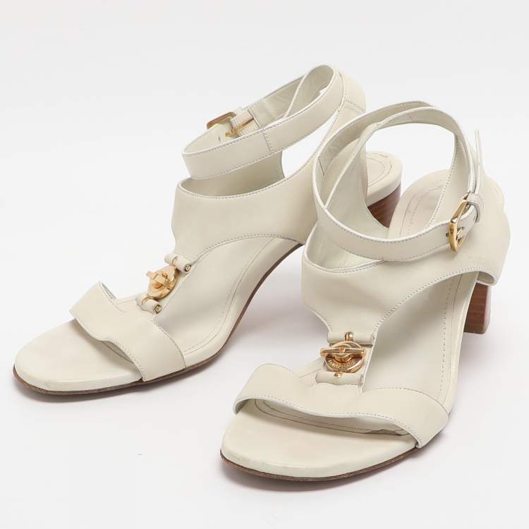 Pre Owned Loro Piana Size 37 Ivory Leather Ankle Strap Sandals