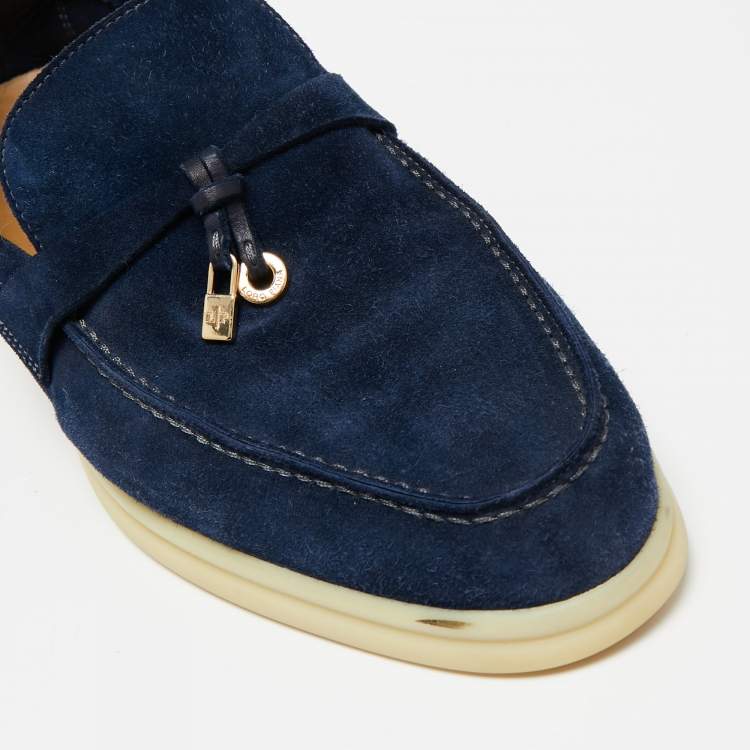 مملوكة مسبقًا Loro Piana Navy Blue Suede Summer Charms Walk Slip On Loafers Size 40