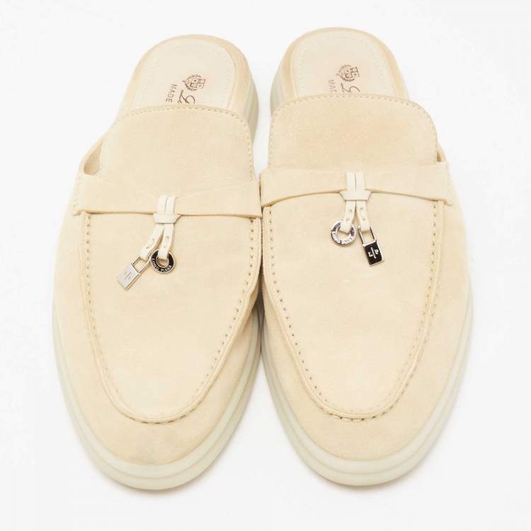 Pre Owned Loro Piana Beige Suede Babouche Charms Flat Mules Size 38