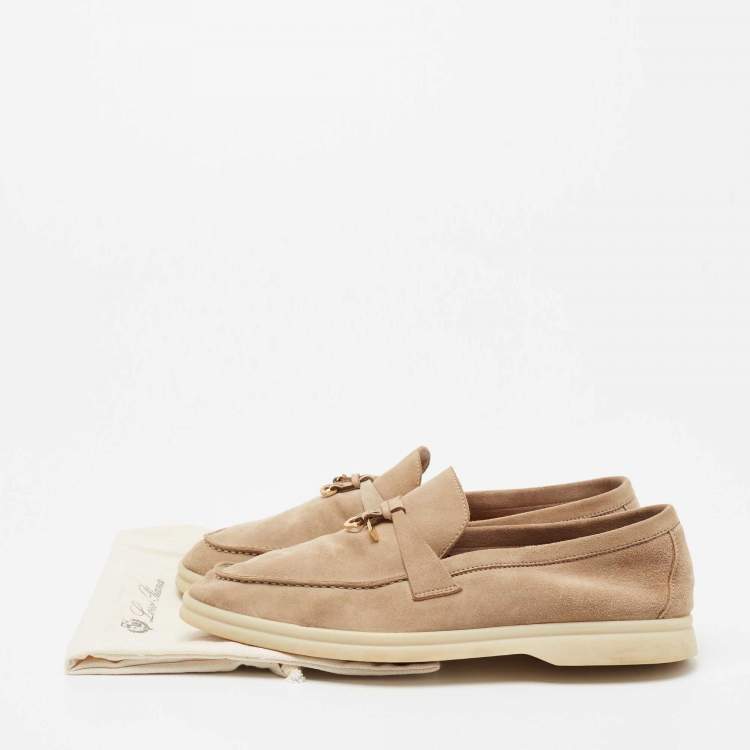 مملوكة مسبقًا Loro Piana Beige Suede Summer Charms Walk Loafers Size 39.5