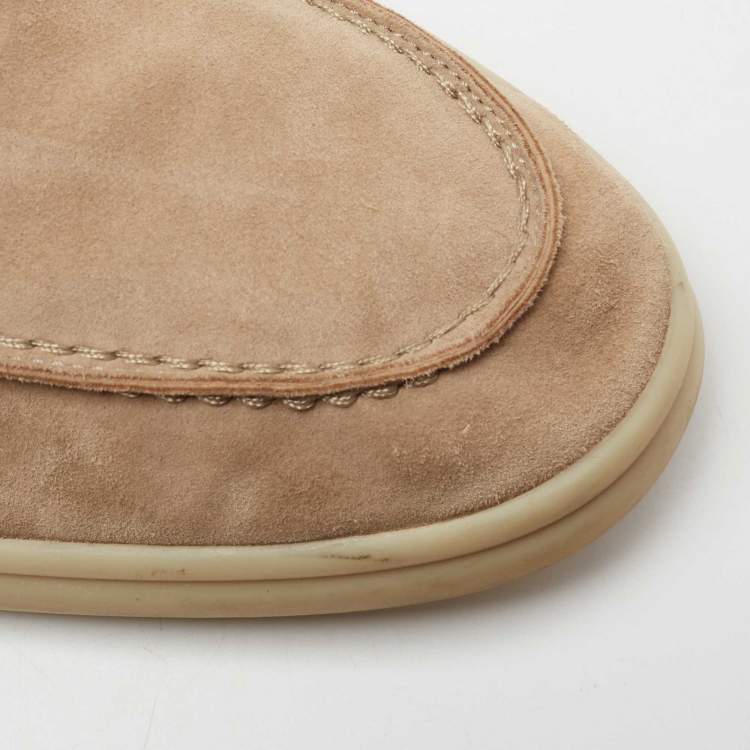 مملوكة مسبقًا Loro Piana Beige Suede Summer Charms Walk Loafers Size 39.5