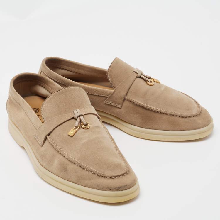 مملوكة مسبقًا Loro Piana Beige Suede Summer Charms Walk  Loafers Size 39.5