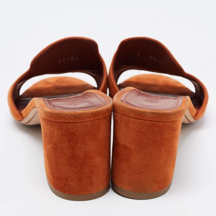 مملوكة مسبقًا Loro Piana Orange Suede Summer Charms Slide Sandals Size 38
