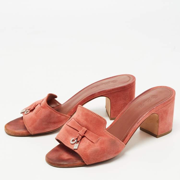 Pre Owned Loro Piana Pink Suede Summer Charms Slide Sandals Size 38.5