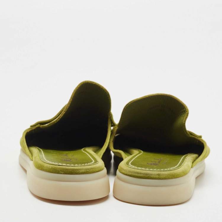 مملوكة مسبقًا Loro Piana Green Suede Babouche Charms Walk Flat Mules Size 39
