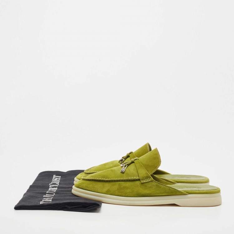 مملوكة مسبقًا Loro Piana Green Suede Babouche Charms Walk Flat Mules Size 39