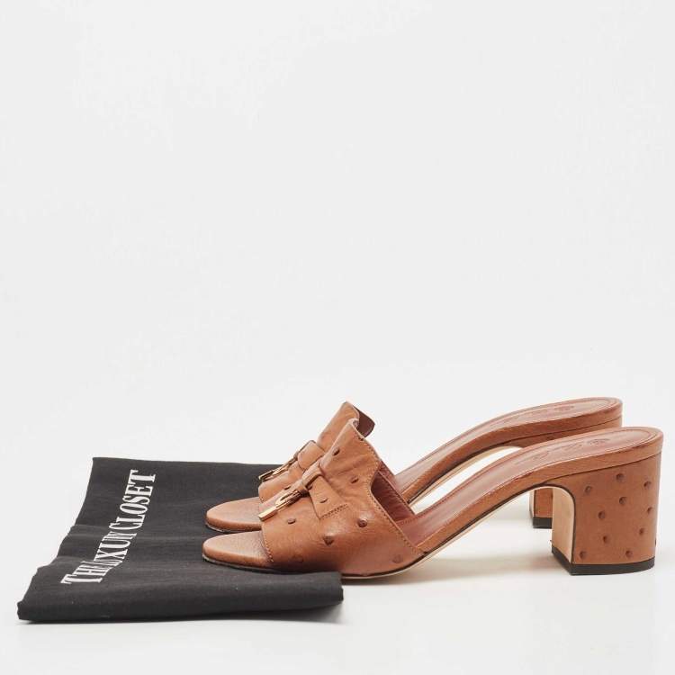 مملوكة مسبقًا Loro Piana Brown Ostrich Summer Charms Slide Sandals Size 37.5