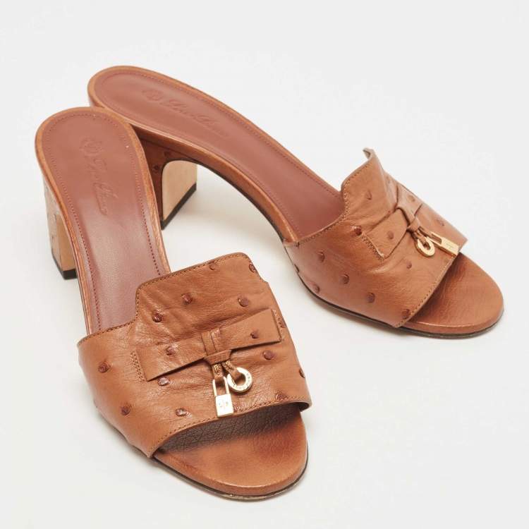 مملوكة مسبقًا Loro Piana Brown Ostrich Summer Charms Slide Sandals Size 37.5