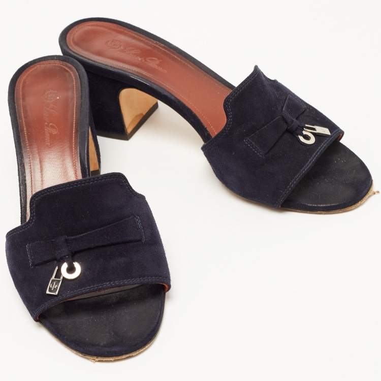 مملوكة مسبقًا Loro Piana Navy Blue Suede Summer Charms Slide Sandals Size 36.5
