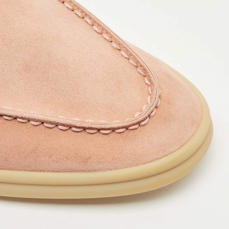 مملوكة مسبقًا Loro Piana Pink Suede Babouche Charms Walk Mules Size 38