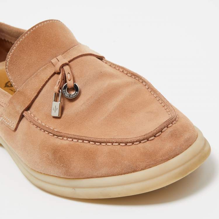 مملوكة مسبقًا Loro Piana Light Brown Summer Charms Walk Slip On Loafers Size 37.5
