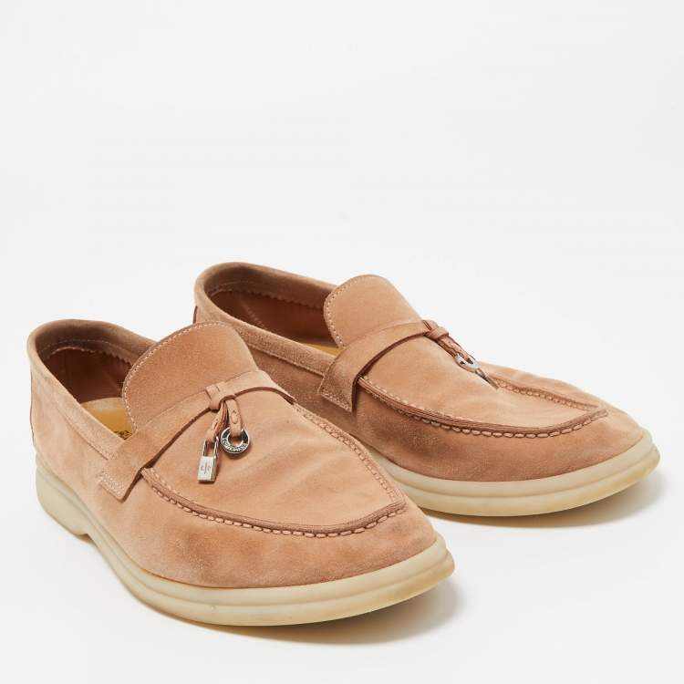 مملوكة مسبقًا Loro Piana Light Brown Summer Charms Walk Slip On Loafers Size 37.5