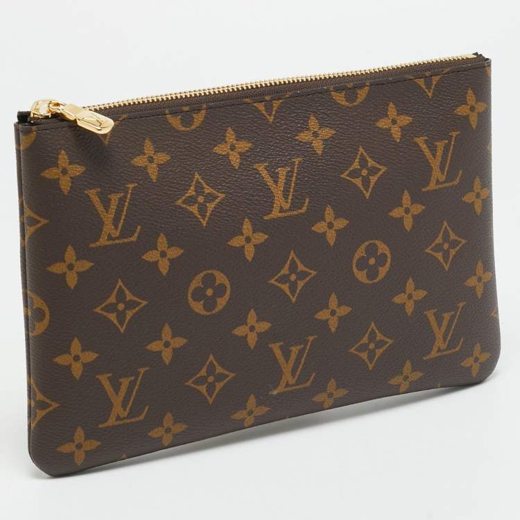 Pre Owned Louis Vuitton M Key Pouch Monogram Canvas 