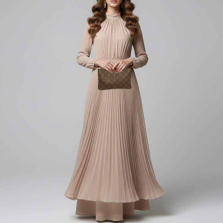 Pre Owned Louis Vuitton M Key Pouch Monogram Canvas 