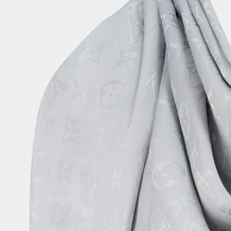 Pre Owned Louis Vuitton Grey Classique Monogram Shawl