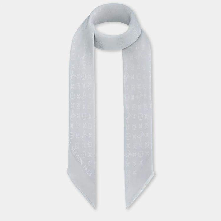 Pre Owned Louis Vuitton Grey Classique Monogram Shawl