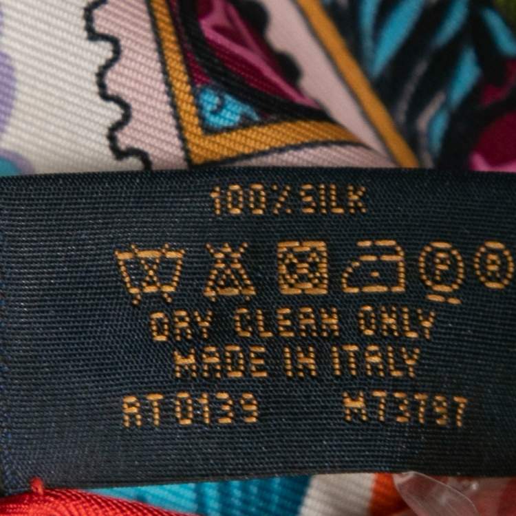 Pre Owned Louis Vuitton Red Lettre à Louis Print Square Silk Scarf