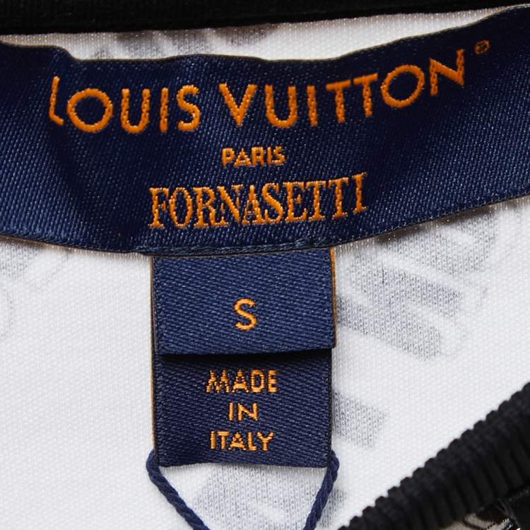 Pre Owned Louis Vuitton Fornasetti Off-White Logo Vase Printed Cotton Half Sleeve Chain Detail Crew Neck T-Shirt S